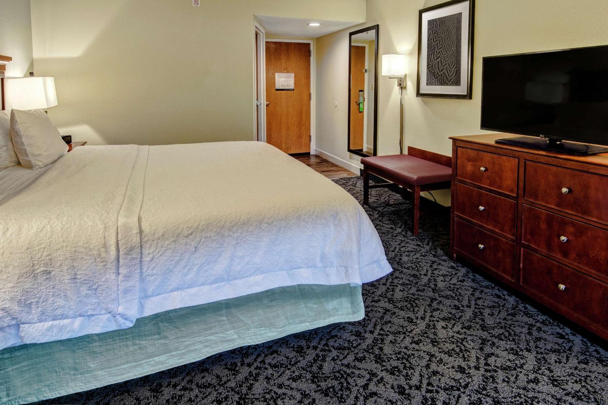 Hampton Inn Charlotte/Matthews Exterior photo