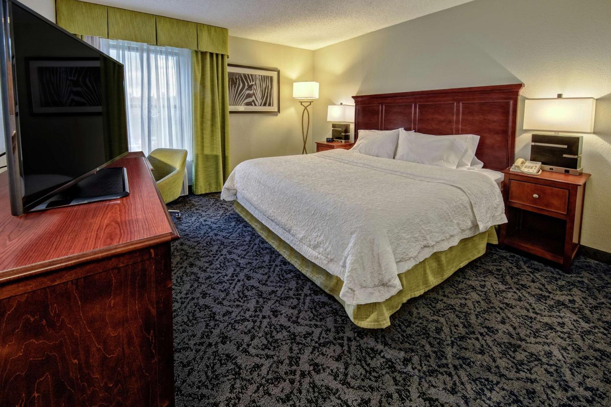 Hampton Inn Charlotte/Matthews Exterior photo